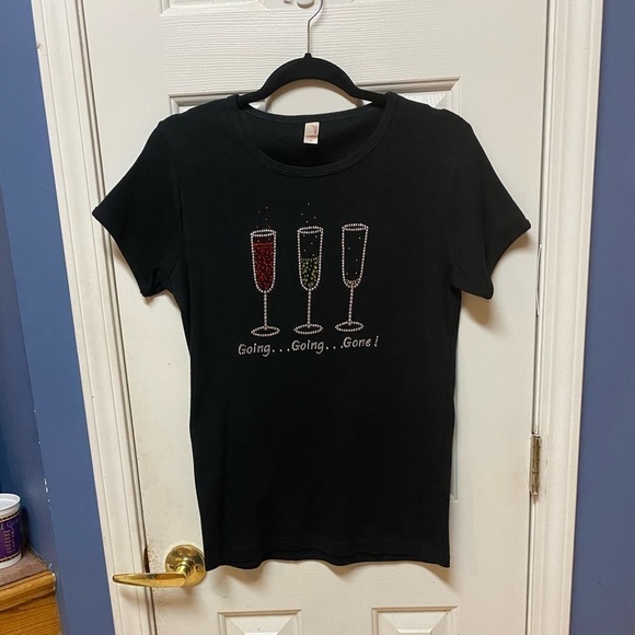 Women’s Black Anvil T-shirt, Large , Going…Going…Gone, Wine Glass Print. - Picture 2 of 9